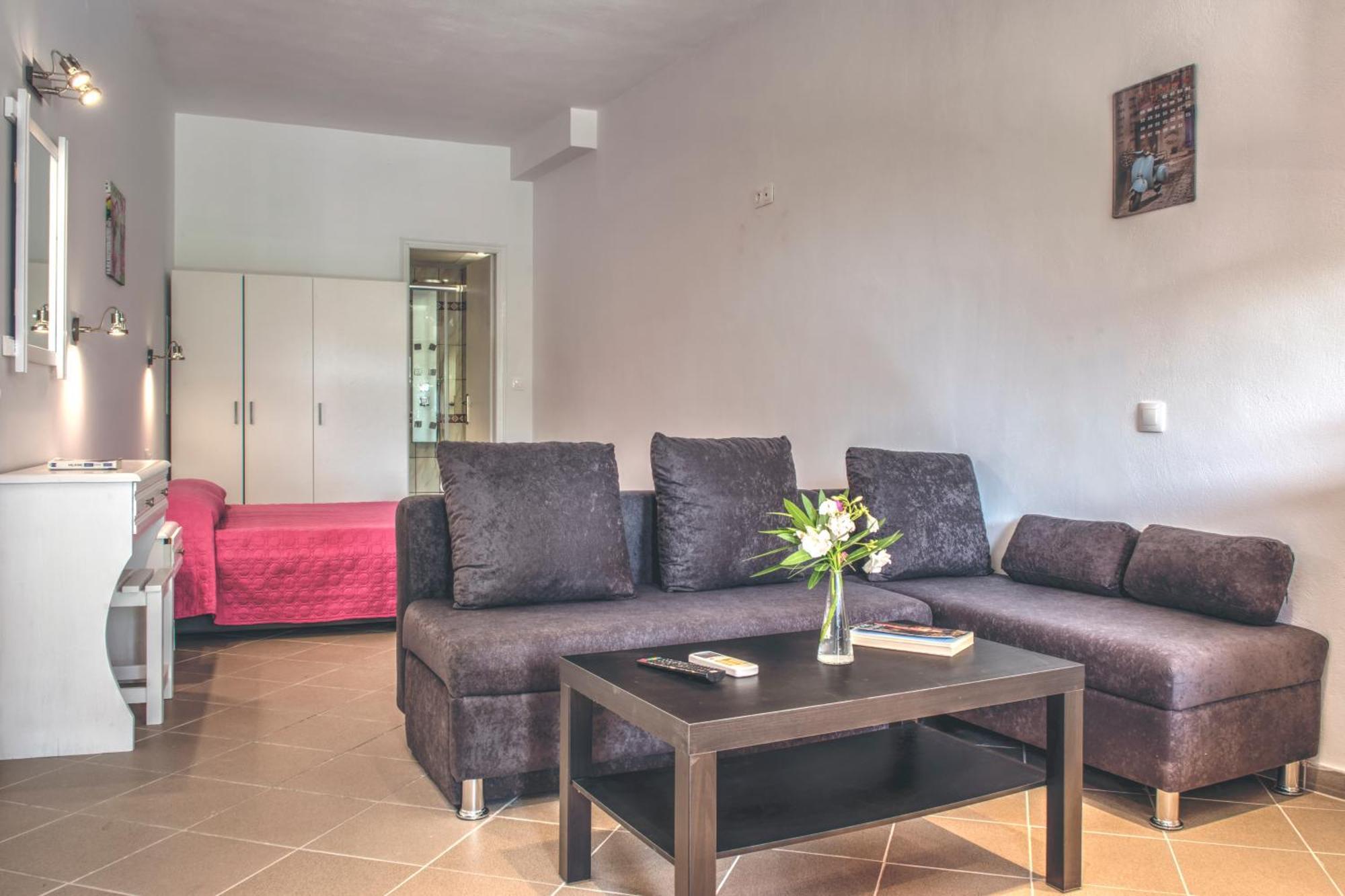 The Palm Garden - Idyllic Pool Apartments In A Green Oasis 얼몬스 외부 사진