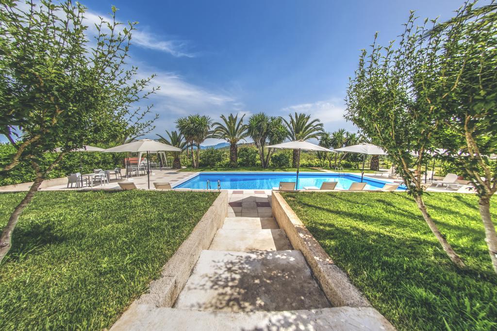 The Palm Garden - Idyllic Pool Apartments In A Green Oasis 얼몬스 외부 사진